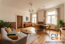 Hauptbild Kernsanierte Altbauwohnung im Renaissancehaus - 110 m², Balkon & historischer Dielenboden